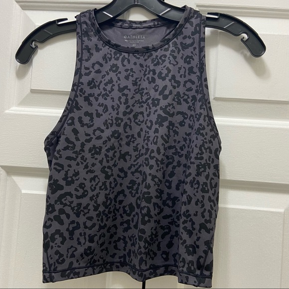 Athleta Leopard Shanti crop tank - Picture 5 of 9